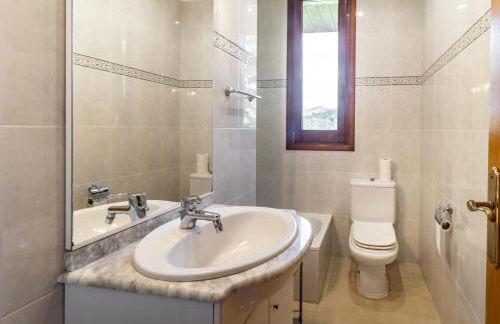 Can Noguer – Casa con piscina y jardín - Photo 30