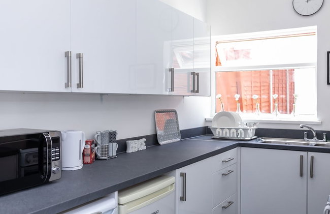 Cosy Home Near Station, Parking, Netflix, Sleeps 5 - Foto 21