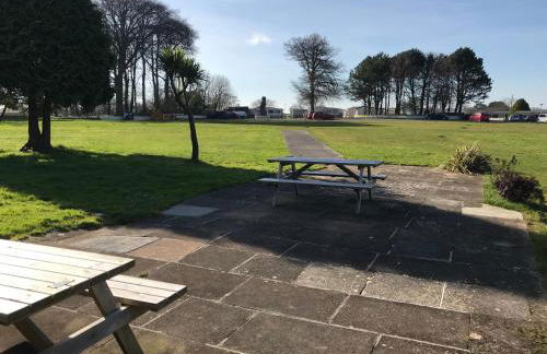 Dartmouth 2 Bed Detached Chalet 144 Norton Park - Foto 27