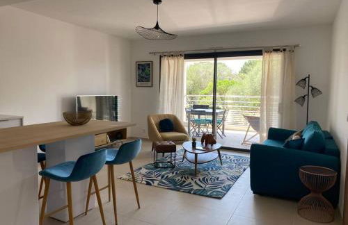 T2 neuf 4 personnes avec piscine/terrain tennis - Foto 30