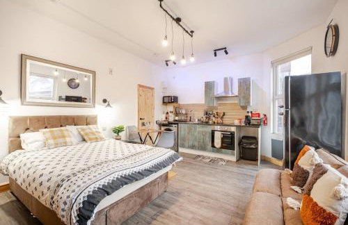 Luxury Industrial Studio Leeds Near Brudenell social club & Headingley Stadium - Photo 60