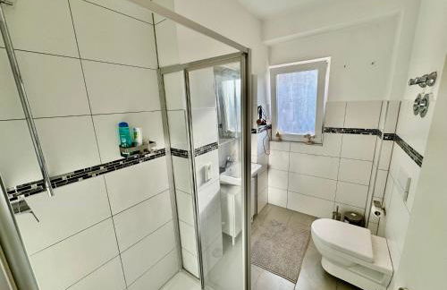 FeWo Palmtrees 2 - Große und moderne 2 Zimmerwohnung mit französischem Balkon in Gladbeck-Mitte nähe Movie Park und Veltins Arena - Foto 13