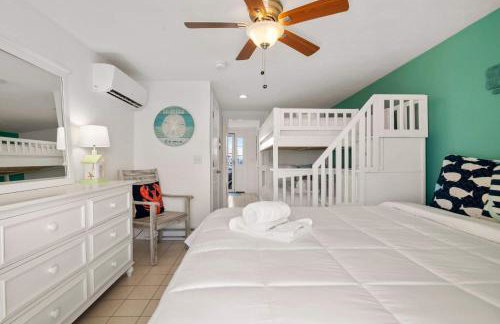 Beachfront with Stunning Views - Foto 16