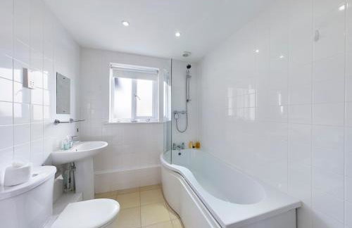 Bright 2 Bed Apartments in Marston Oxford, Free Parking, OX3 Near John Radcliffe Hospitals & University Parks - Foto 41