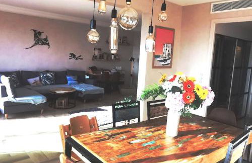 Appartement Nice CENTRE vue Mer avec piscine pour FAMILLE, couple d'amis pas de groupes de jeunes autorisés - Foto 4