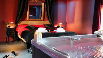 LE MOULIN DES PLAISIRS atypical SM experience - Foto 4