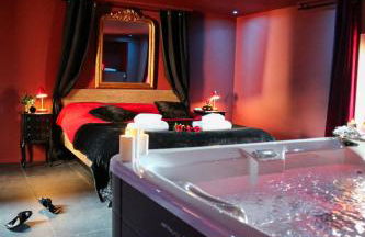 LE MOULIN DES PLAISIRS atypical SM experience - Foto 4