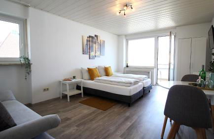 Geräumige Wohnung mit Balkon - Zentral - Kostenloses Parken - Foto 1