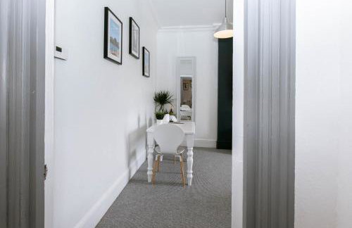 Spacious Apartment, Free Parking, Central Location Near To Uni, Hospital, Town - Foto 11