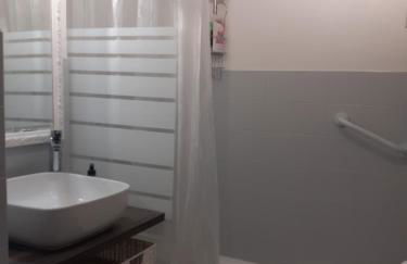 T2 Bord de mer avec jardin et piscine - Foto 32