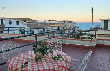 SunTan - Waves and Peaks Retreat - Photo 25