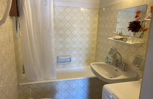 Sunset apartment Saronida by the sea with stunning view - Photo 7