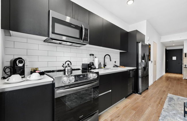 Incredible Downtown Miami City View - Photo 6