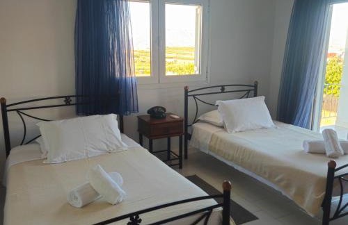 Grace and Harmony of Ancient Corinth - Foto 46