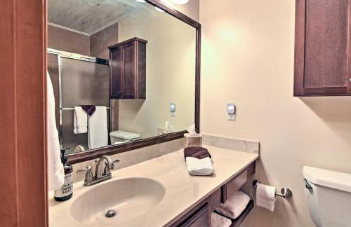 Year-Round Fun in Beech Mountain! Condo with Balcony - Foto 20