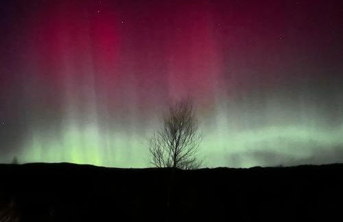 TRAMORE - self contained 1 bedroom unit - king size bed - free private parking - 3 miles from Fort William High Street - Foto 13