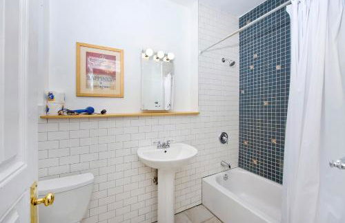 Modern Midtown East Apartments in NYC - Foto 11