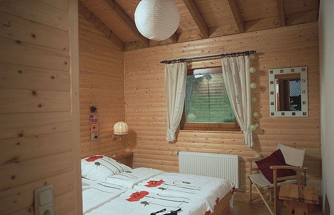 Chalet in Reinskopf With Fireplace and Balcony - Photo 2