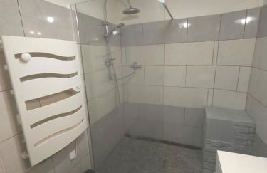 Maison de famille 4-6 personnes à 5 min du Futuroscope - Foto 8