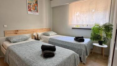 2BR Estoril Apartment - Near Estoril Beach & Cascais - Sleeps 4 - Foto 3, towels