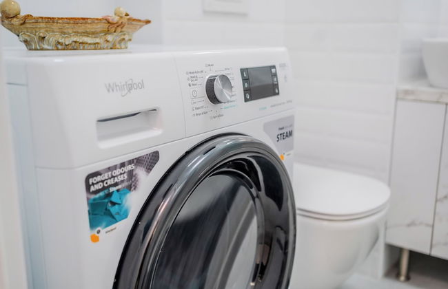 Modern Oasis With Terrace - Photo 26