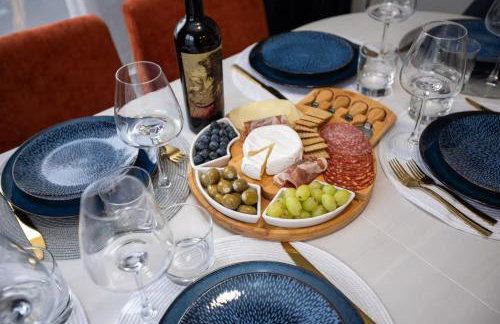 Luxury Oasis in Culver City! Free parking and Jacuzzi - Foto 77