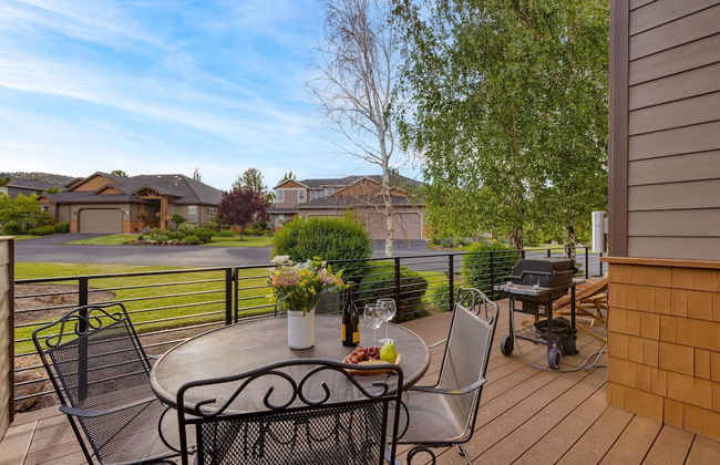 Forest Ridge Loop by Avantstay Hot Tub Private Community Amenities - Photo 35