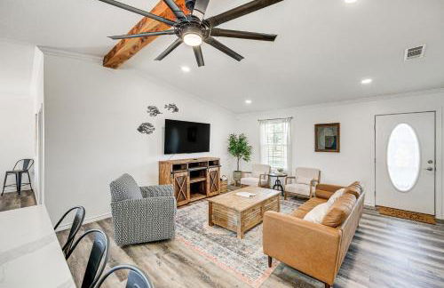 Van Vacation Retreat with Private 300-Acre Lake! - Photo 6