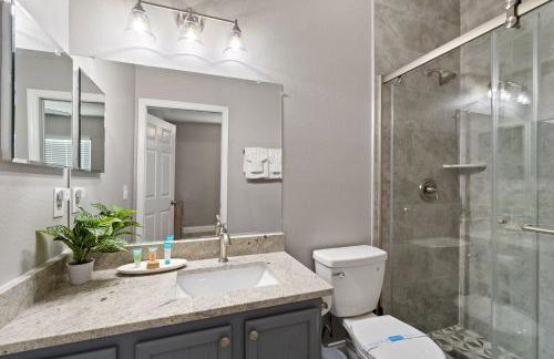 Family-Friendly 5BR Getaway Game Room Fun - Foto 20