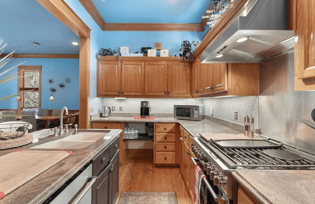 30A Grayt'n Greatful by Avantstay Charming Home+cottage, Walk to Western Lake - Foto 9