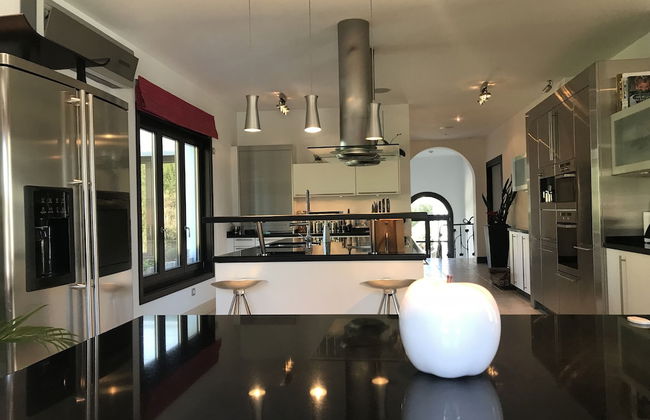 Los Halcones 14 - Foto 8