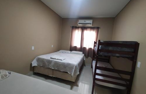 Check-in AUTÔNOMO, churrasqueira em Casa! Acesse 2ar, 2q,2B, pague 4 ou mais hóspedes, até 6 camas e tem pátio, garagem, roupa de cama, máquina de lavar roupas, portão eletrônico, todos privativos! Desconta duração! Entrada 15h adiante, inclusive madruga - Foto 17