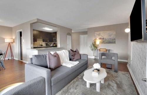 Large 3 bedroom Family Suite, Private Balcony, 5 min to DCA, Gym, Pool and more! - Foto 59