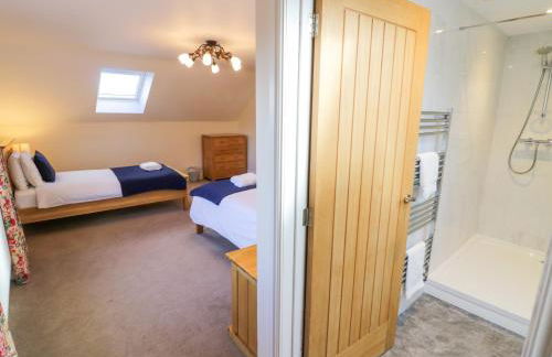 Lea Farm House - Photo 25