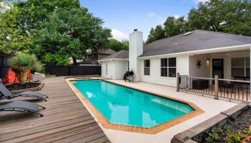 High End Design Home with Pool & Hot Tub Gameroom - Foto 2