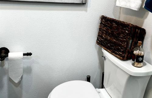 Pet Friendly Graham 2 Bedroom Home Christmas 365 at The Mistletoe Farm - Foto 17