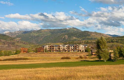 Palisades Lodge Suite 207 - Photo 11