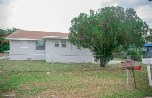 Patio I Firepit I 65 TV w/ Netflix I 472mbps I WD - Foto 10