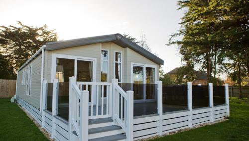 6 Berth Luxury Lodge in Christchurch, Dorset - Foto 4