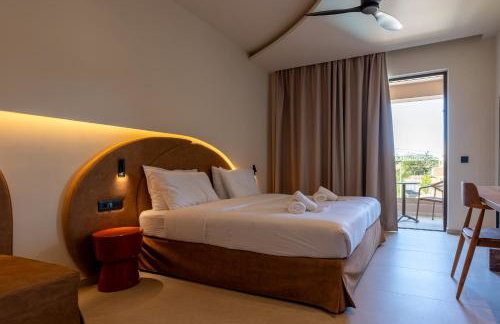 Stella Maria Hotel & Suites - Photo 39