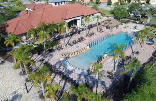 Large Pool Deck * All Rooms w/ Private Bathroom - Foto 17