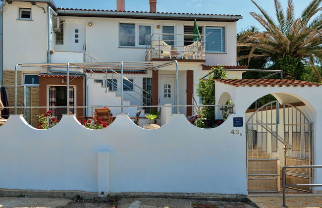 Apartment in Arbanija With Terrace - Foto 24