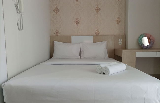 Nice And Comfort Studio At Taman Melati Sinduadi Apartment - Photo 1