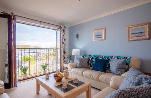 Coastal Escape with Balcony & River Dart Views - Foto 35