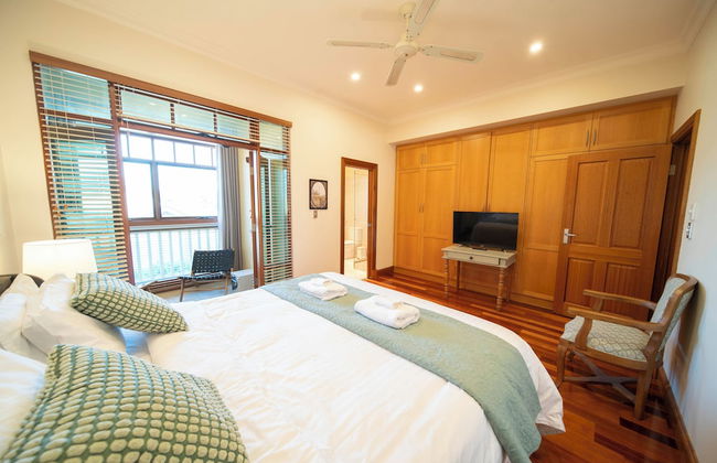 Cozy Home with fireplace 5mins to beach - Foto 2