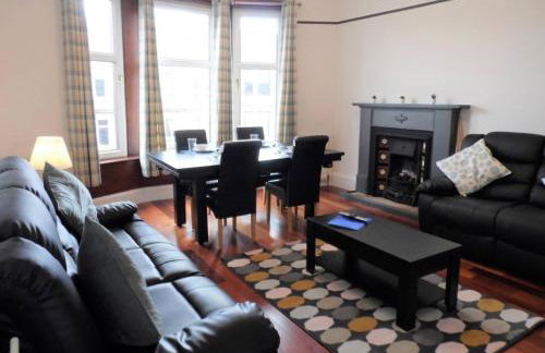 4 Bed Apartment, Paisley - Near GLA Airport - Foto 2