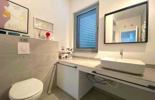 ARYVE® Boutique-Ferienvilla mit Meerblick, Pool und Design-Interieur in Bribir - Foto 55