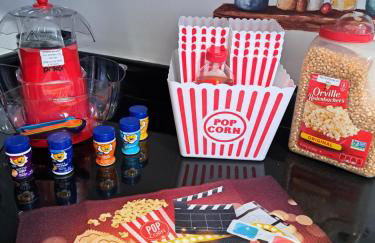 Fun Home in Pocono with Gameroom-Firpit-BBQ Grill-TV and AC in all rooms - Foto 1