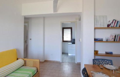 Awesome Apartment In Falerna - Foto 12