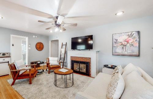 Victory On Vine - Photo 1